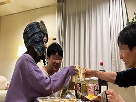 ぺろぺろシャブシャブじゅっぽじゅぽ!新歓コンパのフェラティオンヌちゃん サンプル動画サムネイル